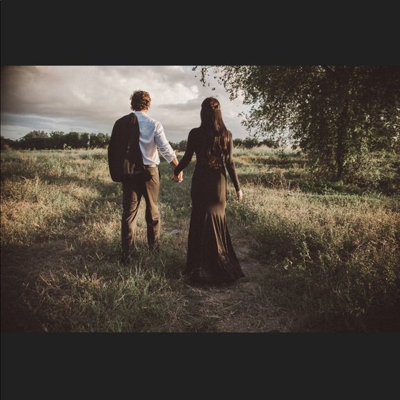 Black dress - Picture 3 of 4